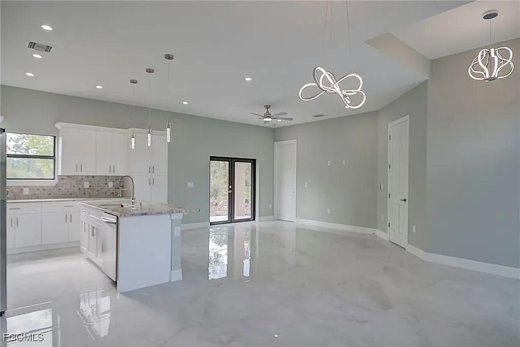 304 E 15th Street Lehigh Acres FL 33972