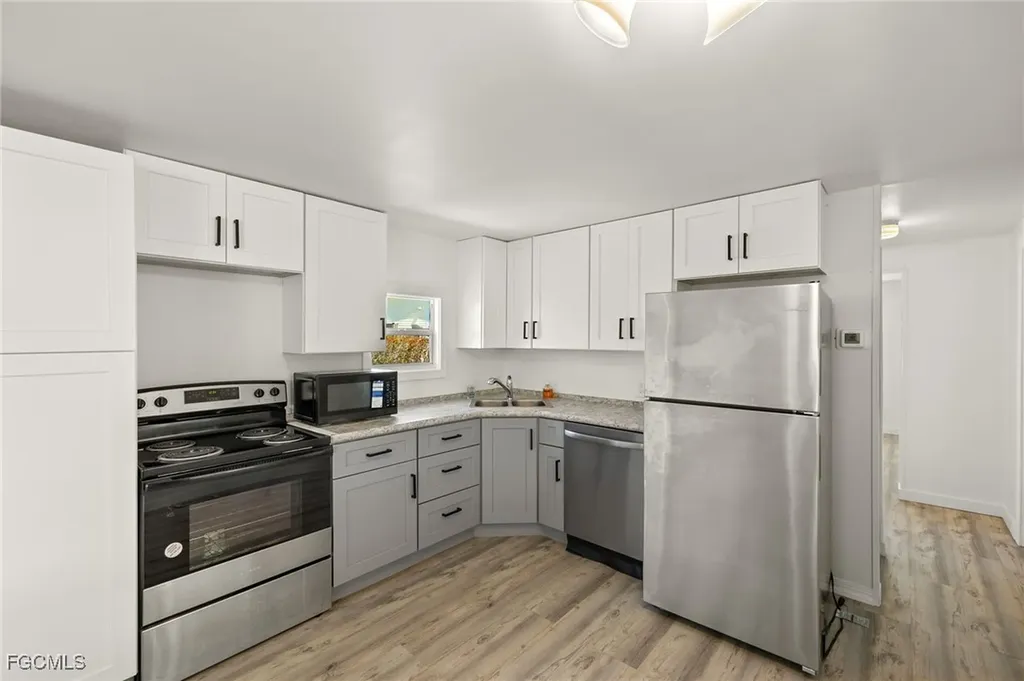 341 Mattie Avenue Fort Myers FL 33908