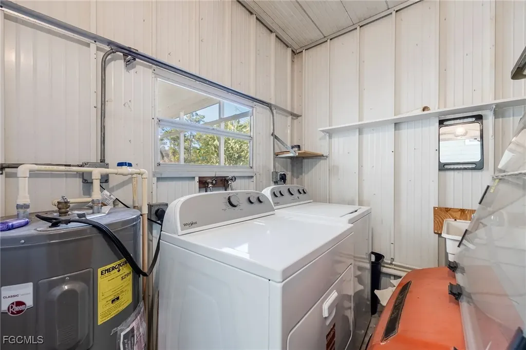 398 Snead Drive North Fort Myers FL 33903