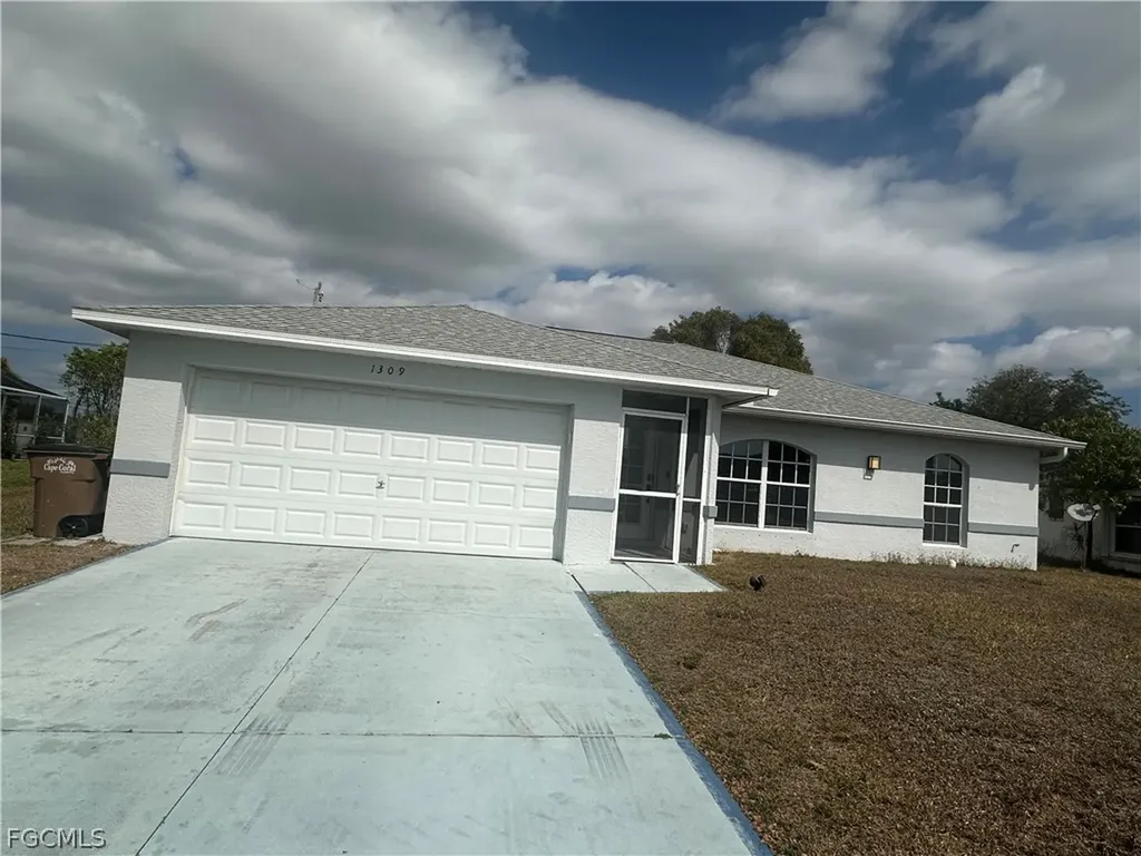 1309 SW 14th Terrace Cape Coral FL 33991
