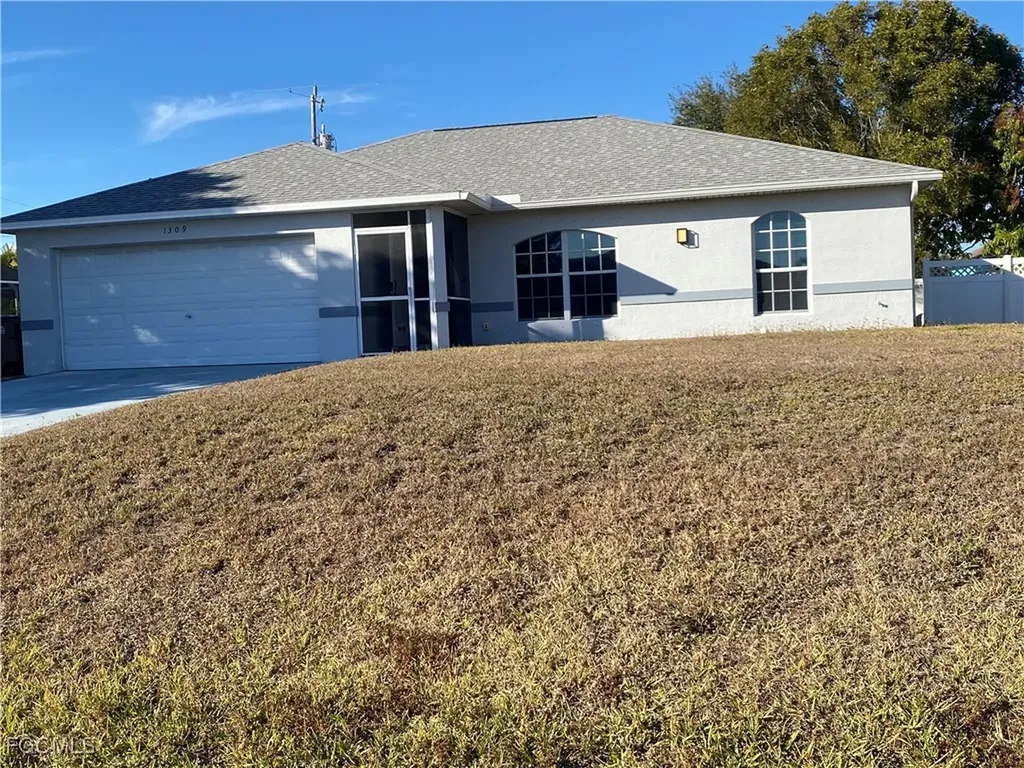 1309 SW 14th Terrace Cape Coral FL 33991