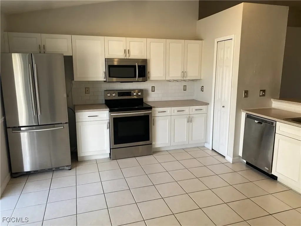 1309 SW 14th Terrace Cape Coral FL 33991