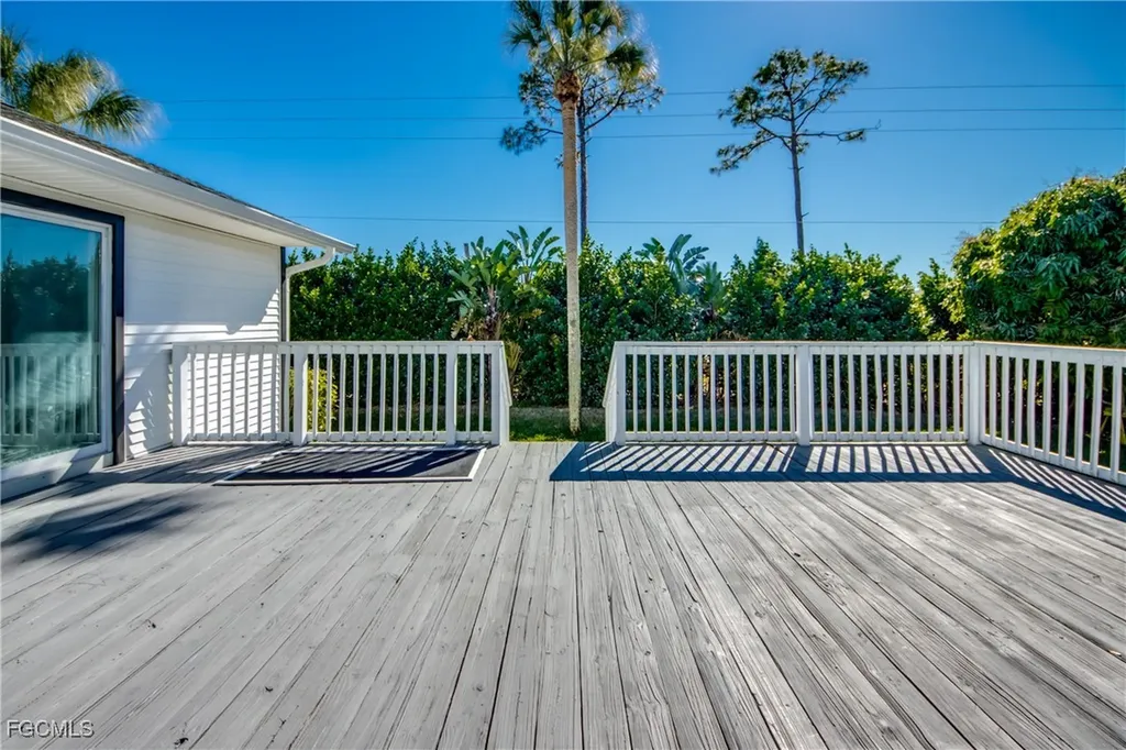 6205 Deer Run Fort Myers FL 33908