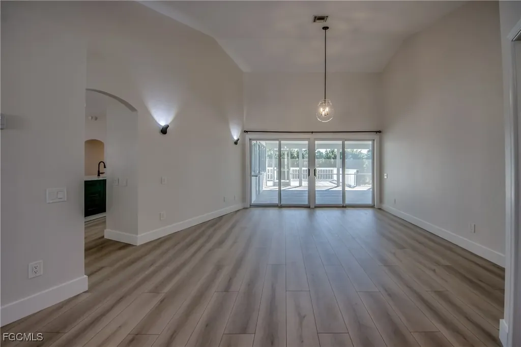 6205 Deer Run Fort Myers FL 33908