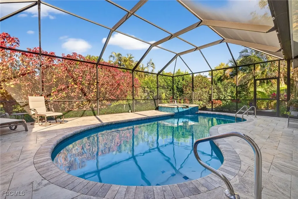 12756 Yacht Club Circle Fort Myers FL 33919