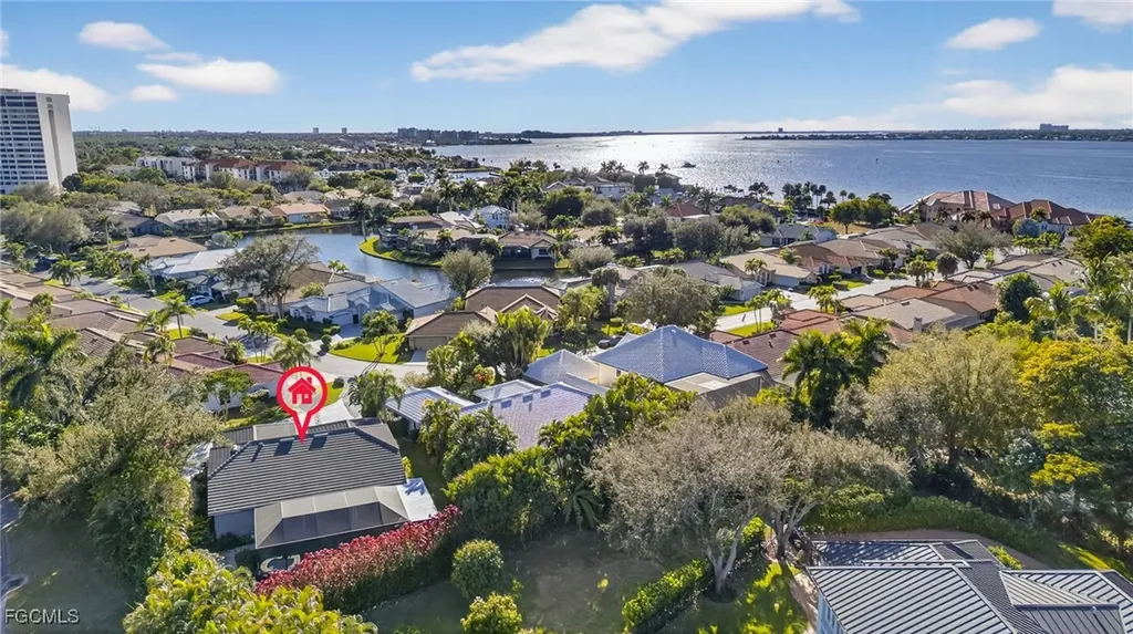 12756 Yacht Club Circle Fort Myers FL 33919