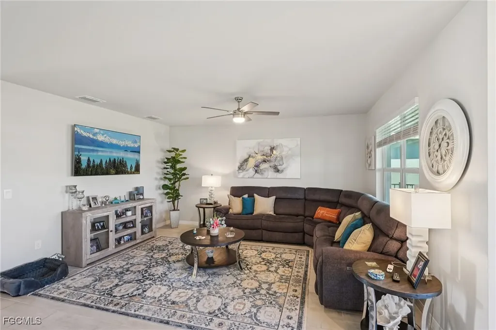 2841 Pillar Coral Lane North Fort Myers FL 33903