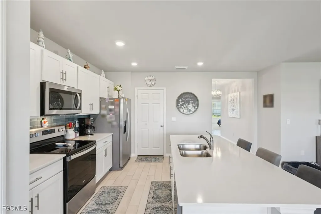 2841 Pillar Coral Lane North Fort Myers FL 33903