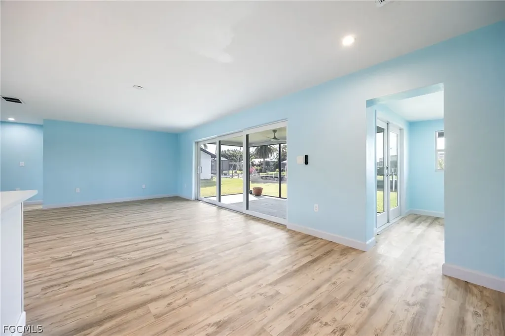 6293 Park Road Fort Myers FL 33908