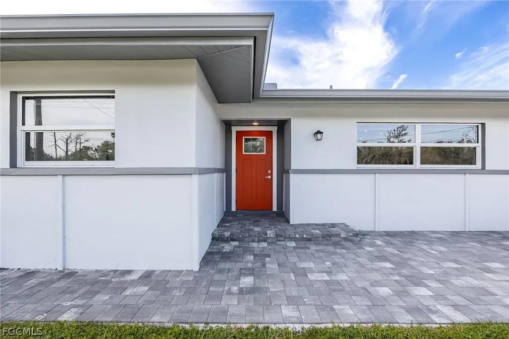 6293 Park Road Fort Myers FL 33908
