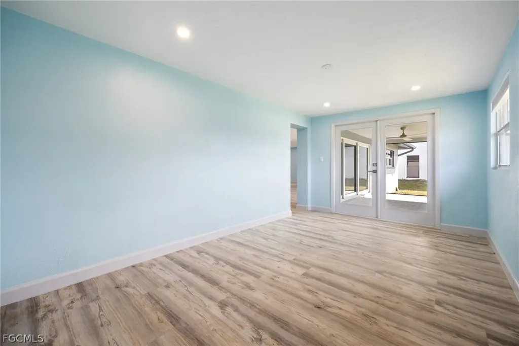 6293 Park Road Fort Myers FL 33908