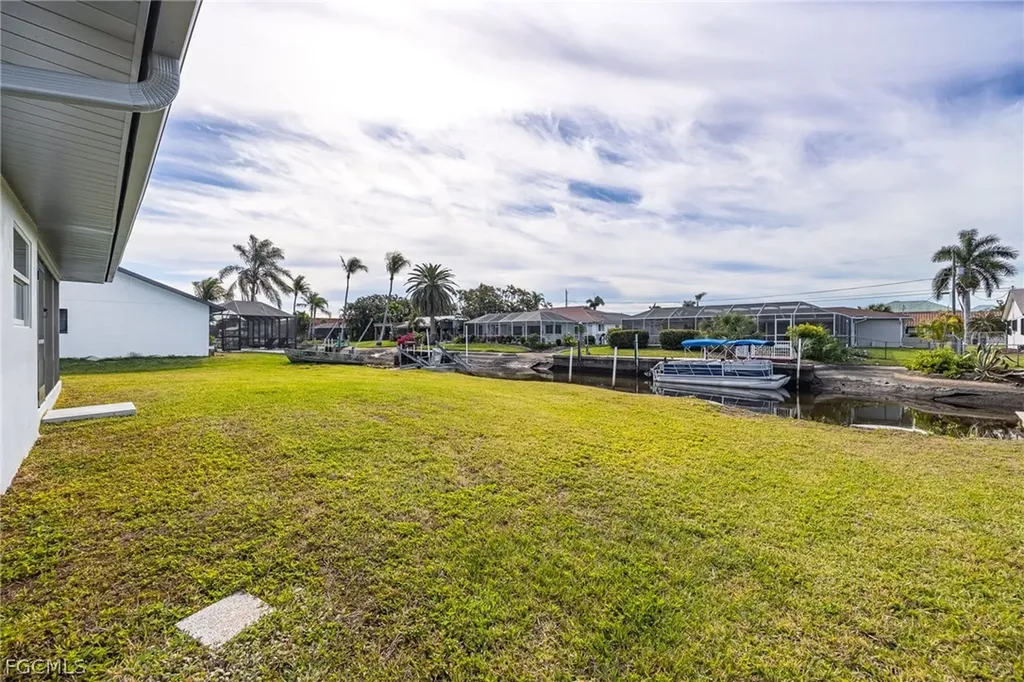 6293 Park Road Fort Myers FL 33908