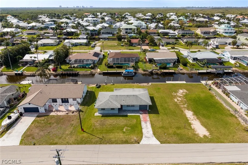 6293 Park Road Fort Myers FL 33908