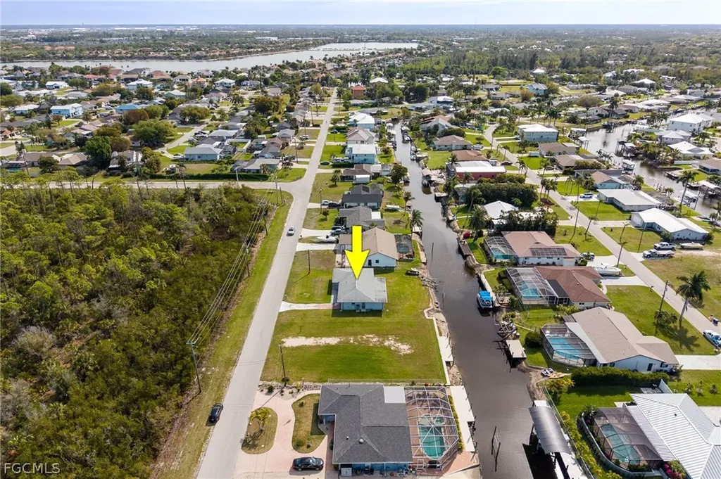 6293 Park Road Fort Myers FL 33908
