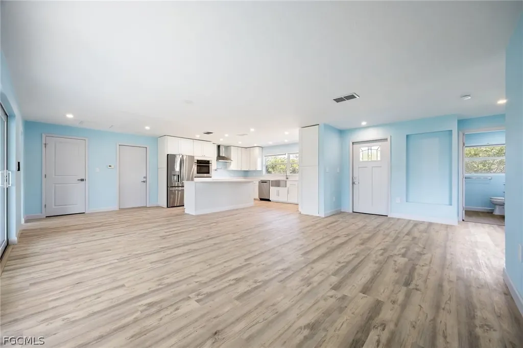 6293 Park Road Fort Myers FL 33908