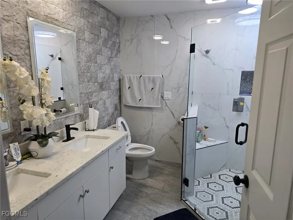 2224 NW 1st Place Cape Coral FL 33993