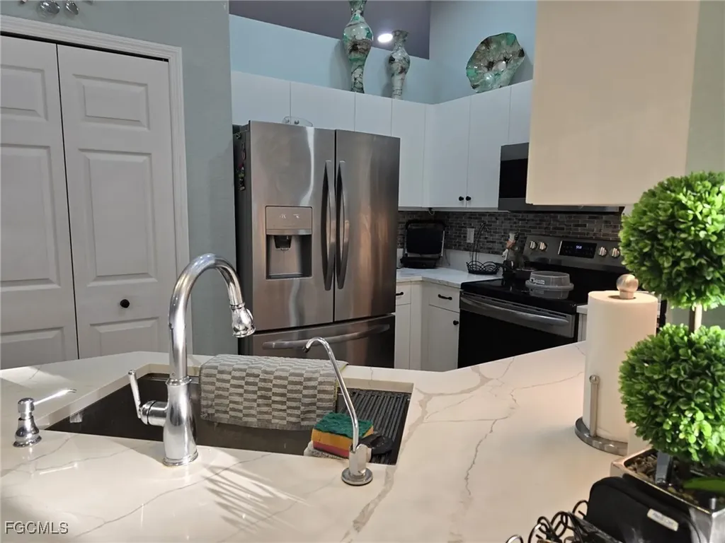 2224 NW 1st Place Cape Coral FL 33993