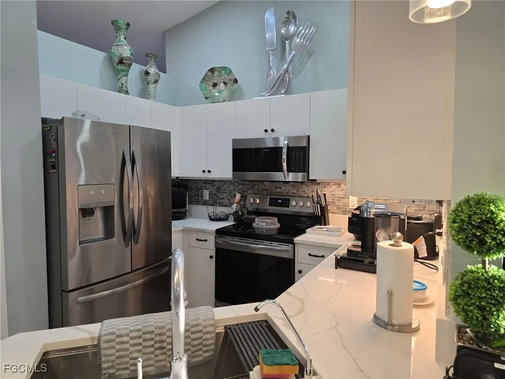 2224 NW 1st Place Cape Coral FL 33993
