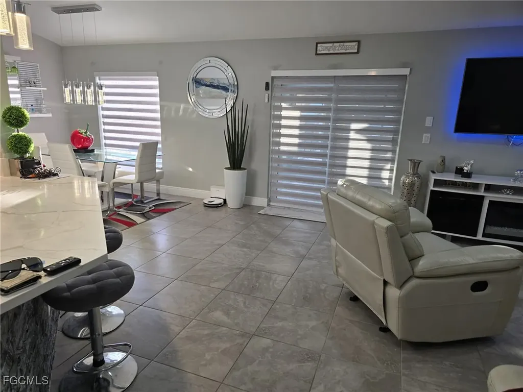 2224 NW 1st Place Cape Coral FL 33993