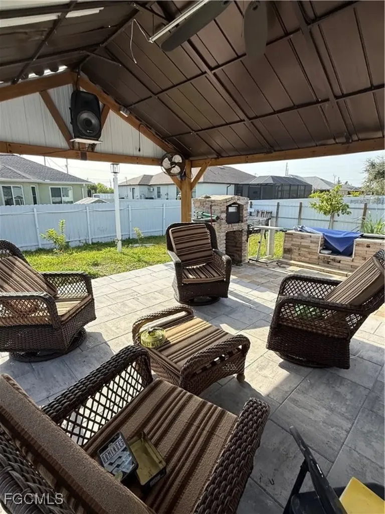 2224 NW 1st Place Cape Coral FL 33993