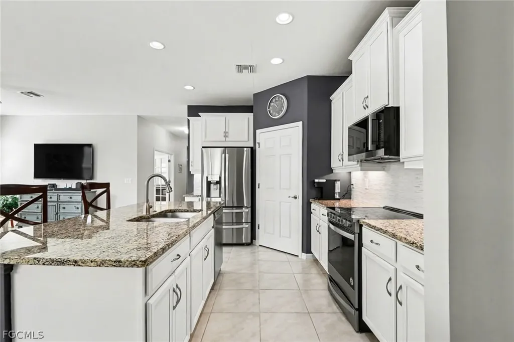 15154 Yellow Wood Drive Alva FL 33920