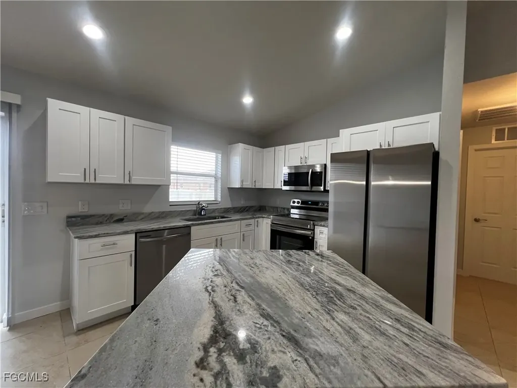 210 Manatee Street Fort Myers FL 33913