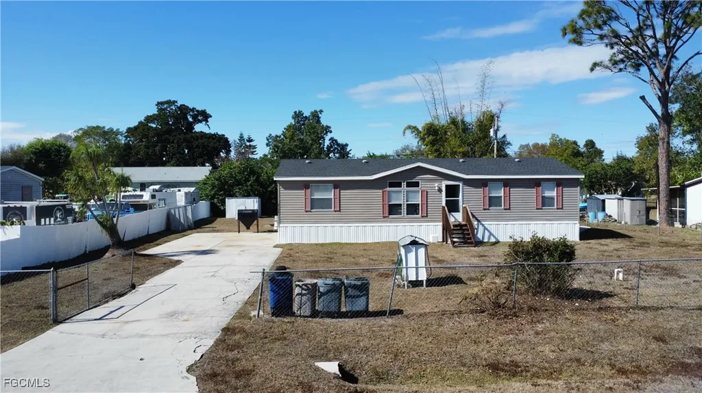 8156 Penny Drive North Fort Myers FL 33917