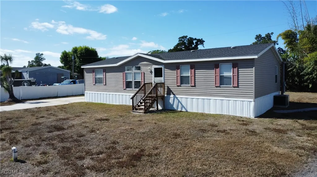 8156 Penny Drive North Fort Myers FL 33917