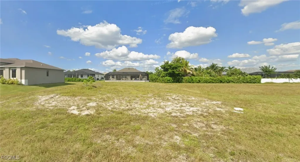 3733 SW 2nd Street Cape Coral FL 33991