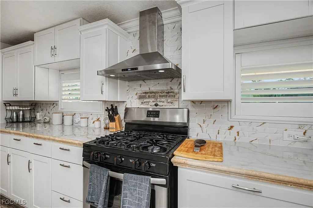 825 S Romero Street Clewiston FL 33440