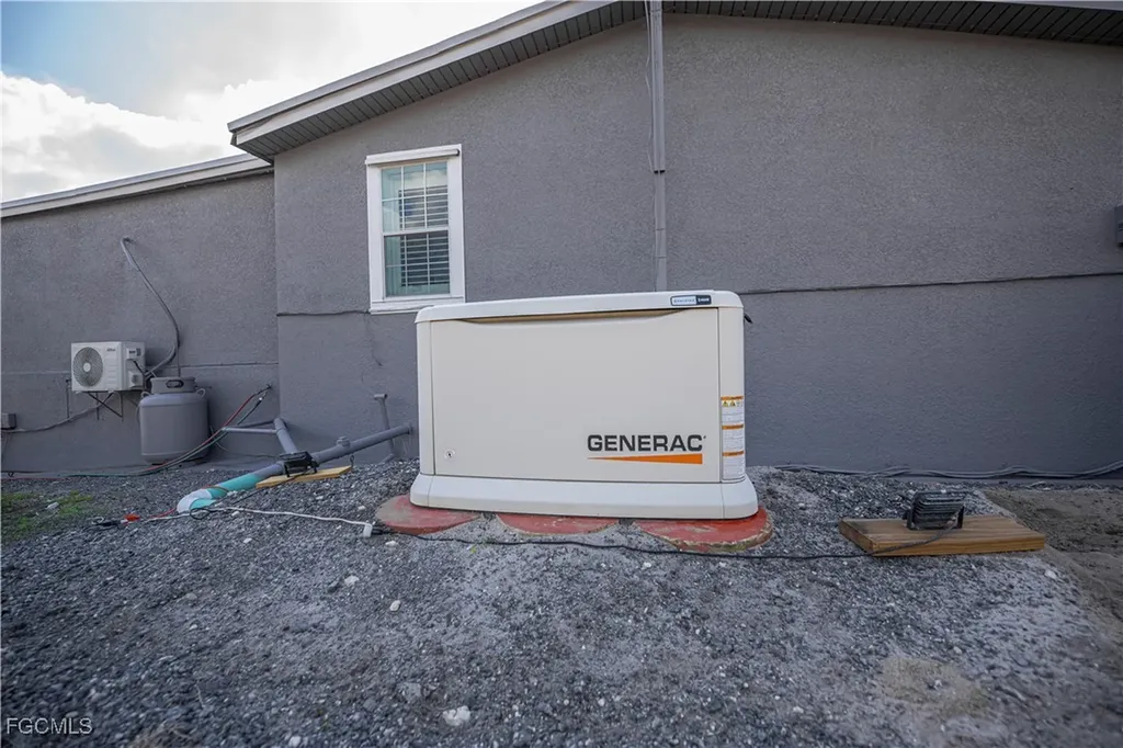 825 S Romero Street Clewiston FL 33440