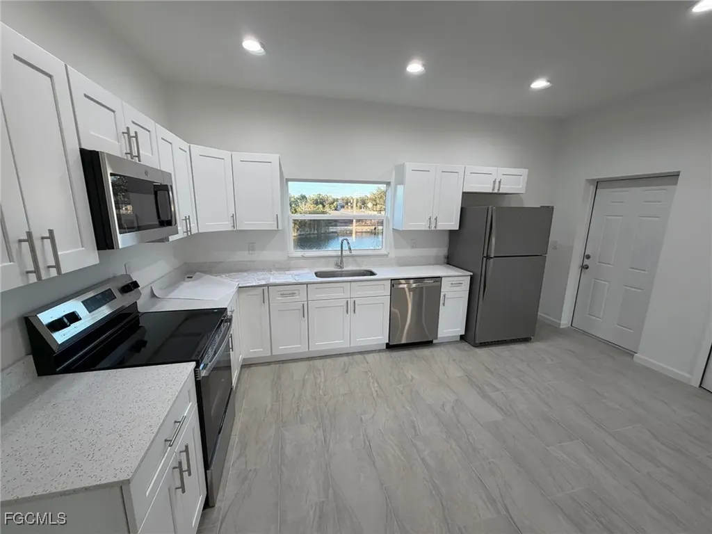 1409 NE 23rd Street Cape Coral FL 33909