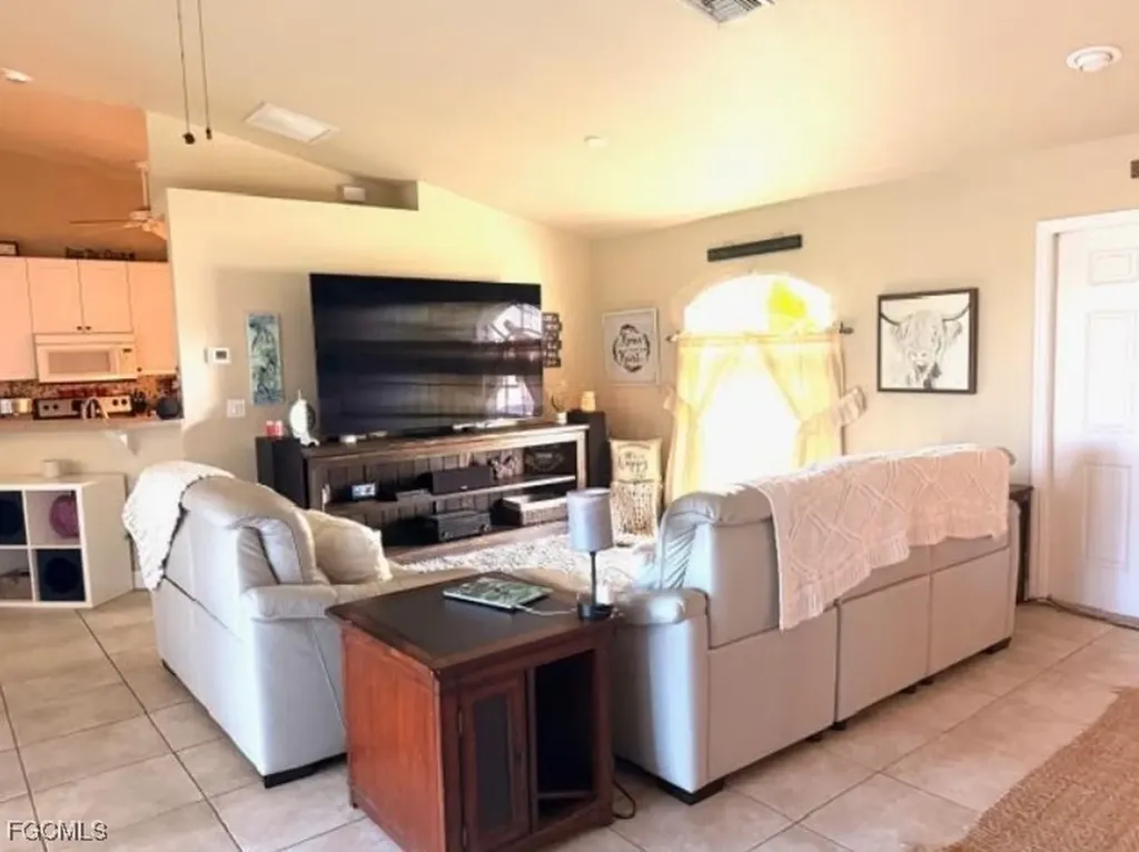 1511 NW 11th Street Cape Coral FL 33993