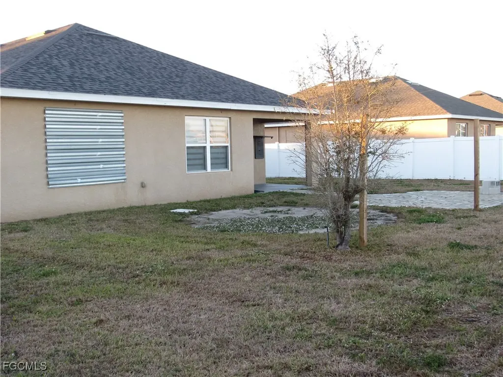 2709 SW 4th Place Cape Coral FL 33914