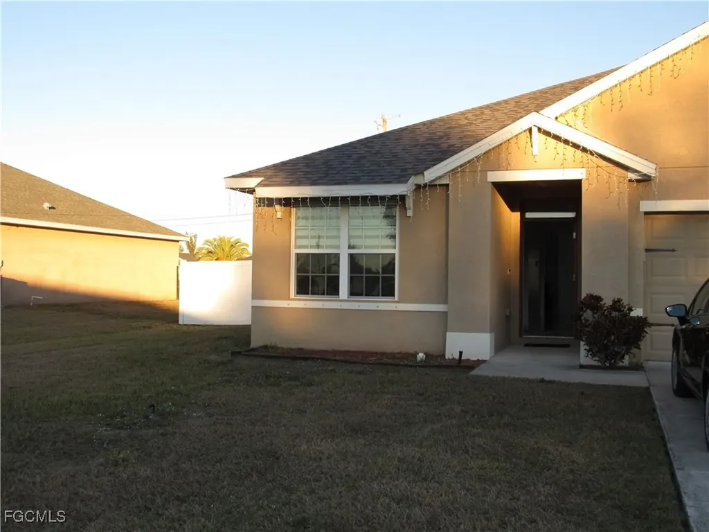 2709 SW 4th Place Cape Coral FL 33914