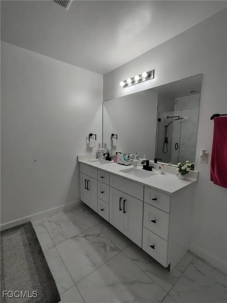 2709 SW 4th Place Cape Coral FL 33914