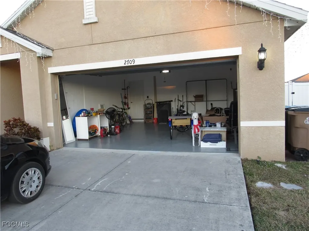 2709 SW 4th Place Cape Coral FL 33914