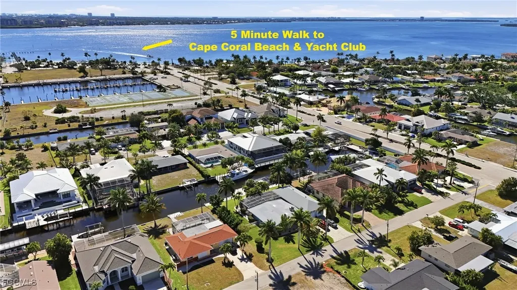 1109 Lenox Court Cape Coral FL 33904