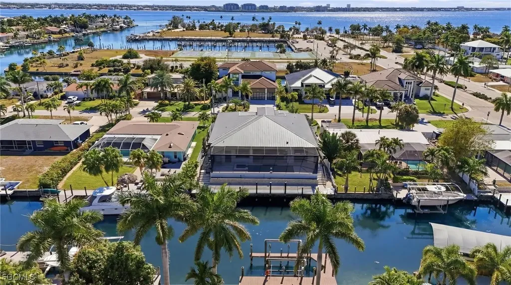 1109 Lenox Court Cape Coral FL 33904
