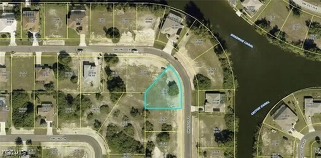 200 SW 26th Place Cape Coral FL 33991