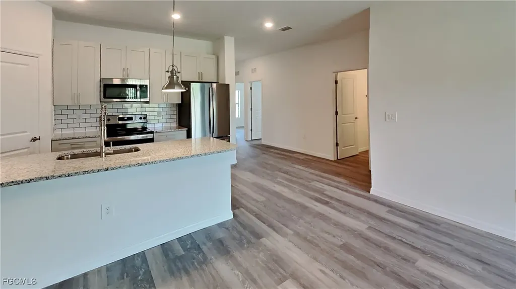 4208-4210 Santa Barbara Boulevard Cape Coral FL 33914