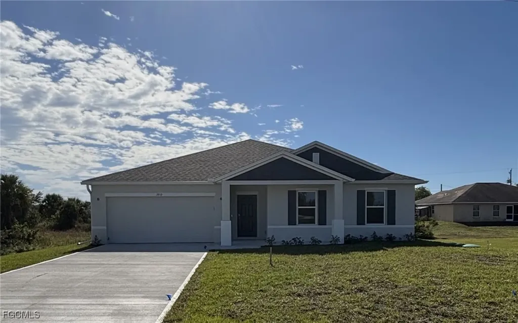 3919 22nd Street W Lehigh Acres FL 33971