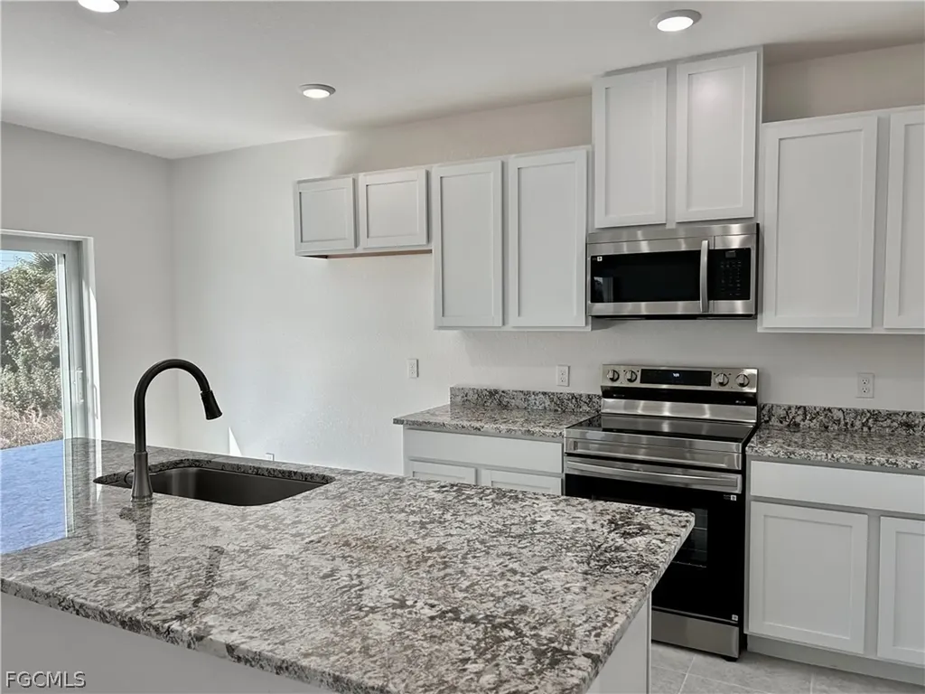3919 22nd Street W Lehigh Acres FL 33971