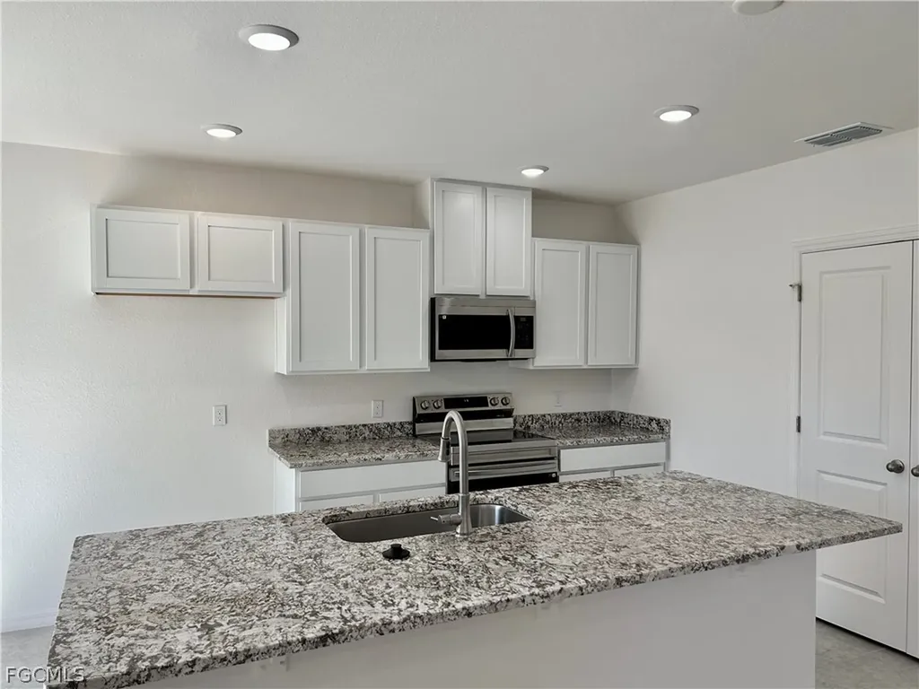 3919 22nd Street W Lehigh Acres FL 33971