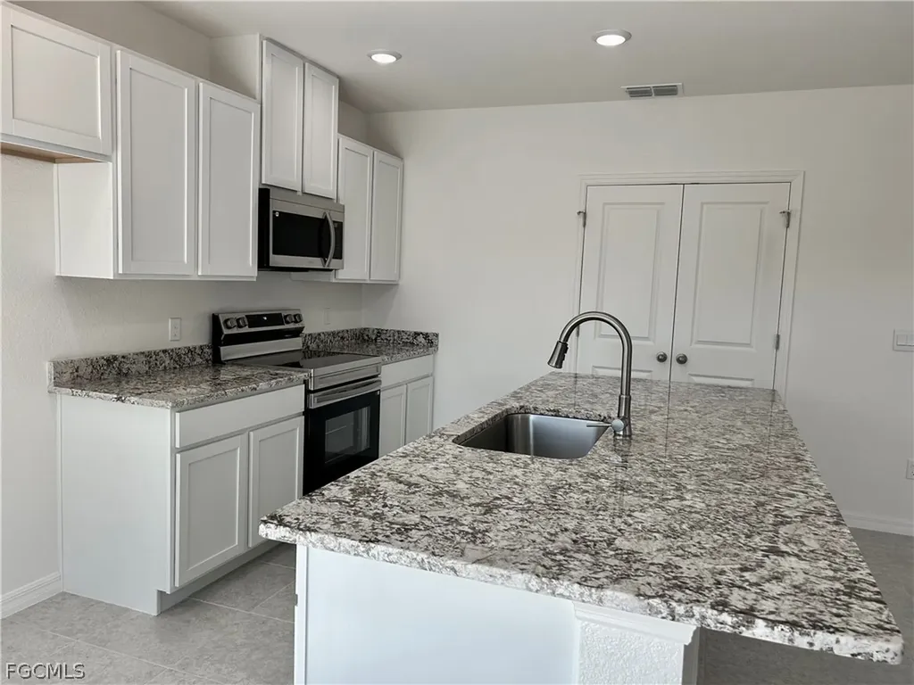 3919 22nd Street W Lehigh Acres FL 33971