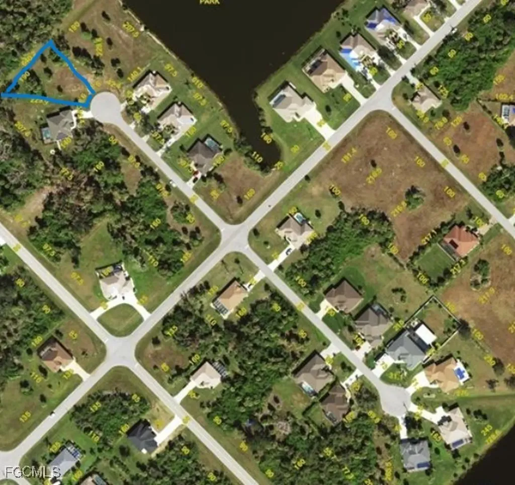 105 Island Court Rotonda West FL 33947