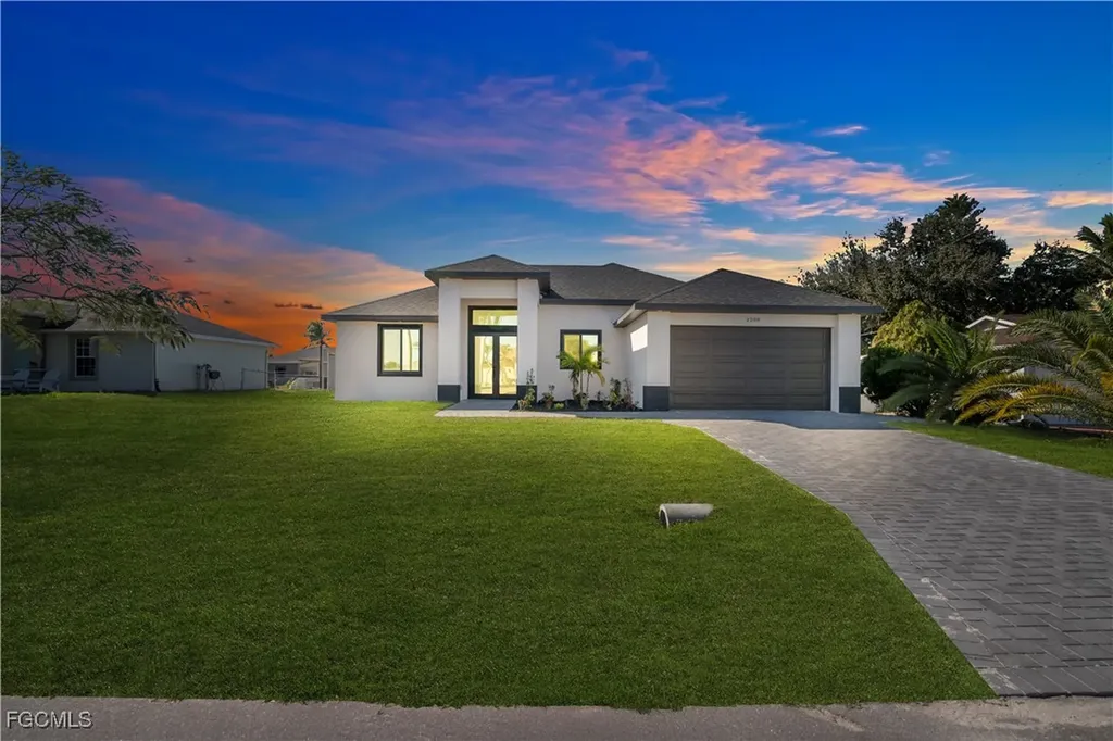 2208 NE 9th Avenue Cape Coral FL 33909