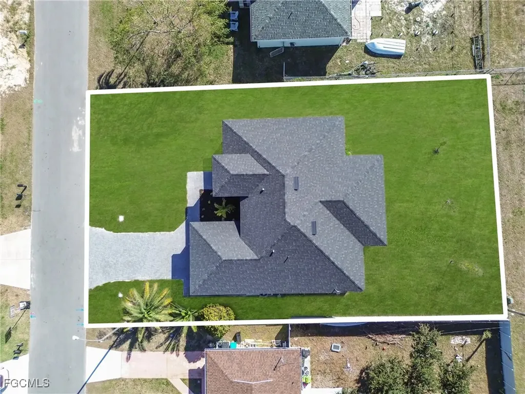 2208 NE 9th Avenue Cape Coral FL 33909