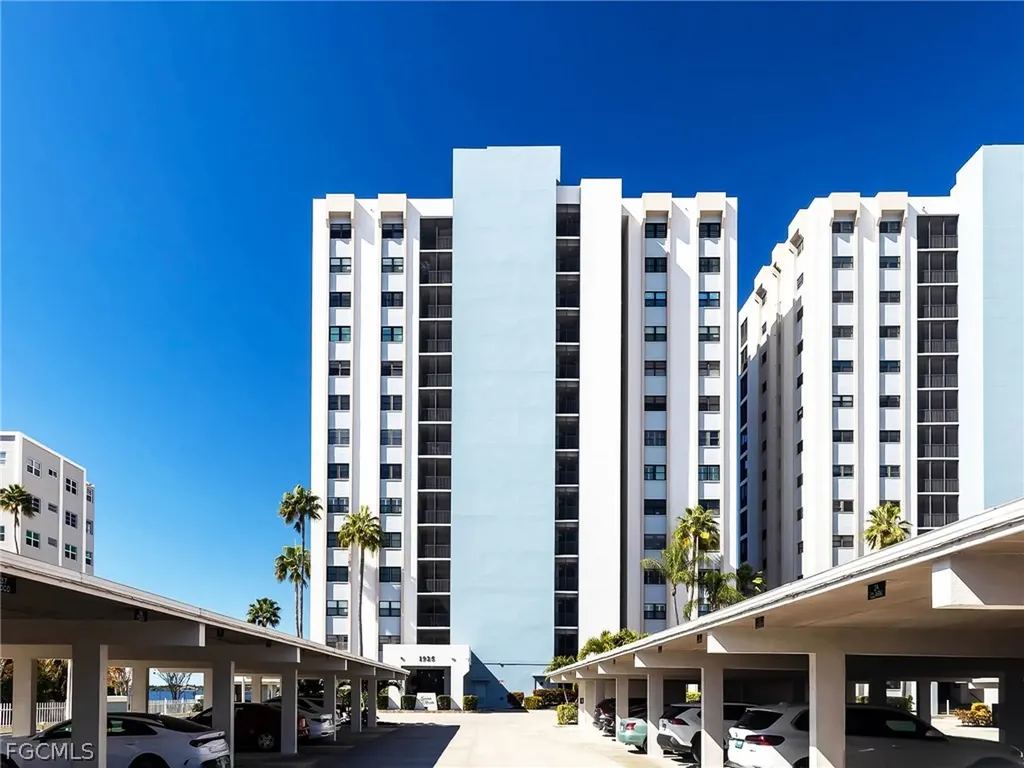 1925 Clifford Street Fort Myers FL 33901