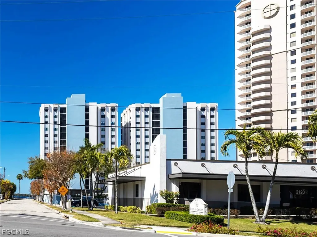 1925 Clifford Street Fort Myers FL 33901